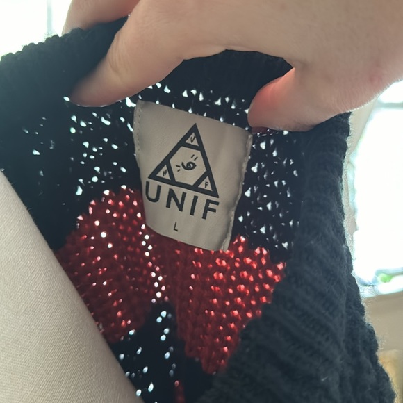 Unisex unif Kurt cobain style striped red and black sweater - Picture 4 of 5